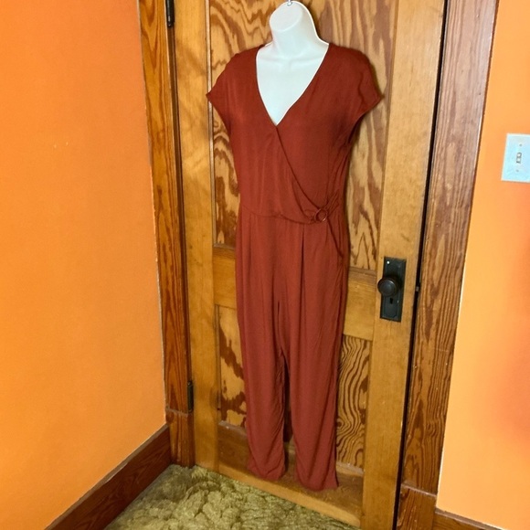 3 for 20 $ bundle Sharagano rust jump suit - Picture 8 of 11